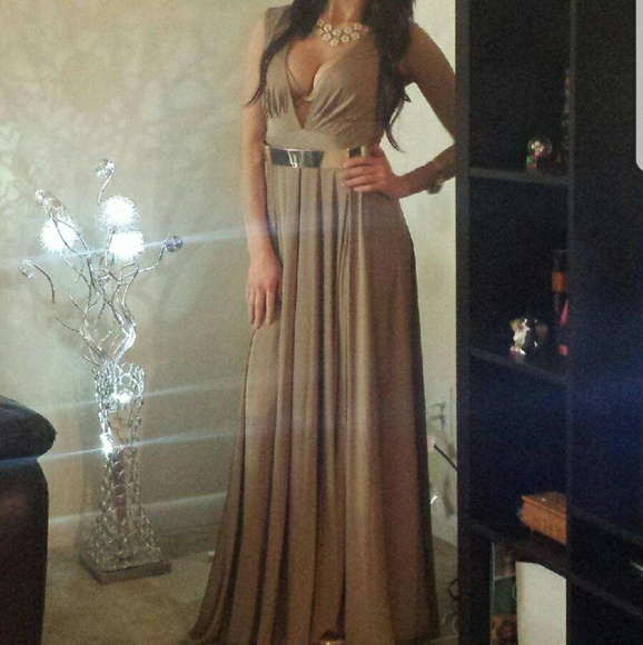 green emerald velvet dress Golden Gala